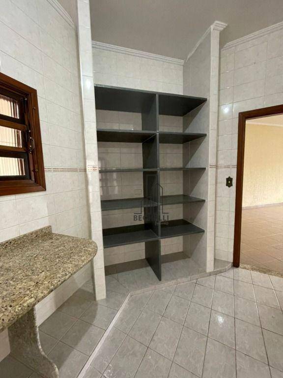 Casa à venda com 4 quartos, 294m² - Foto 10