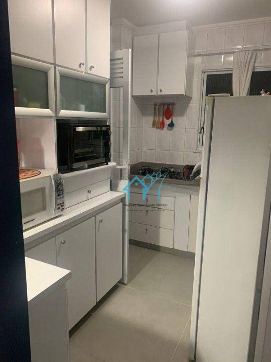 Apartamento à venda com 2 quartos, 64m² - Foto 4