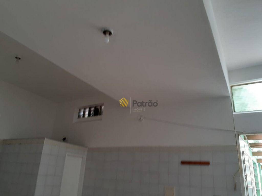 Sobrado à venda com 2 quartos, 246m² - Foto 71