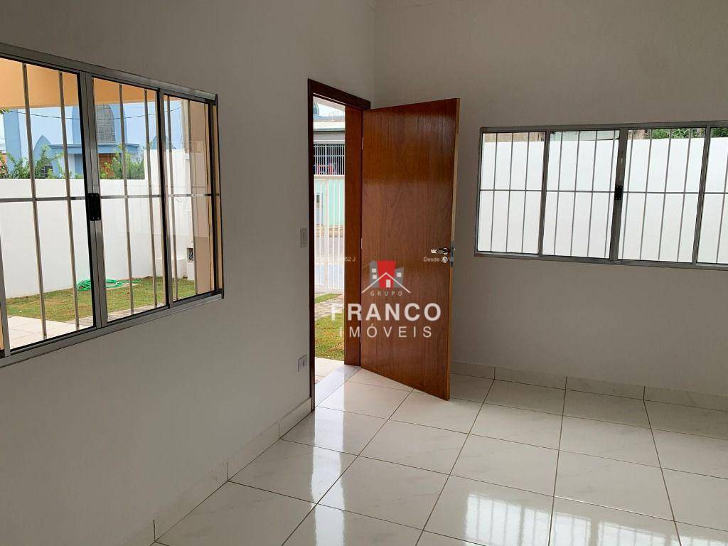 Casa à venda com 3 quartos, 208m² - Foto 6