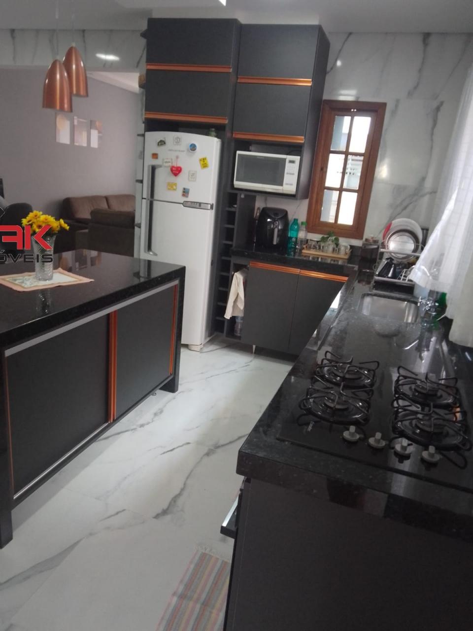 Casa à venda com 2 quartos, 175m² - Foto 11