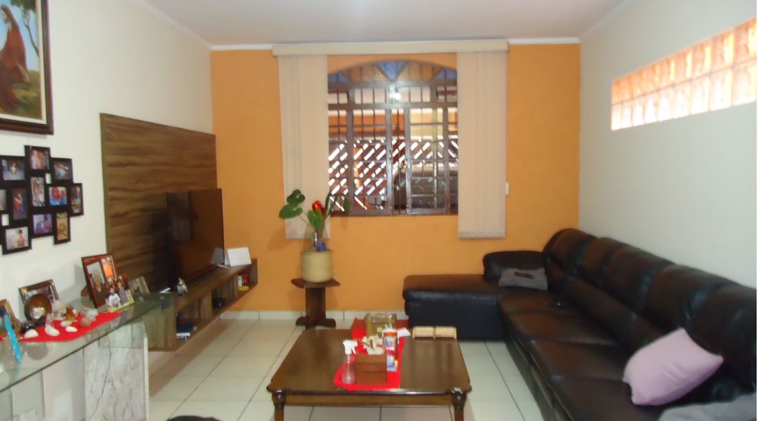 Sobrado à venda com 2 quartos, 150m² - Foto 1