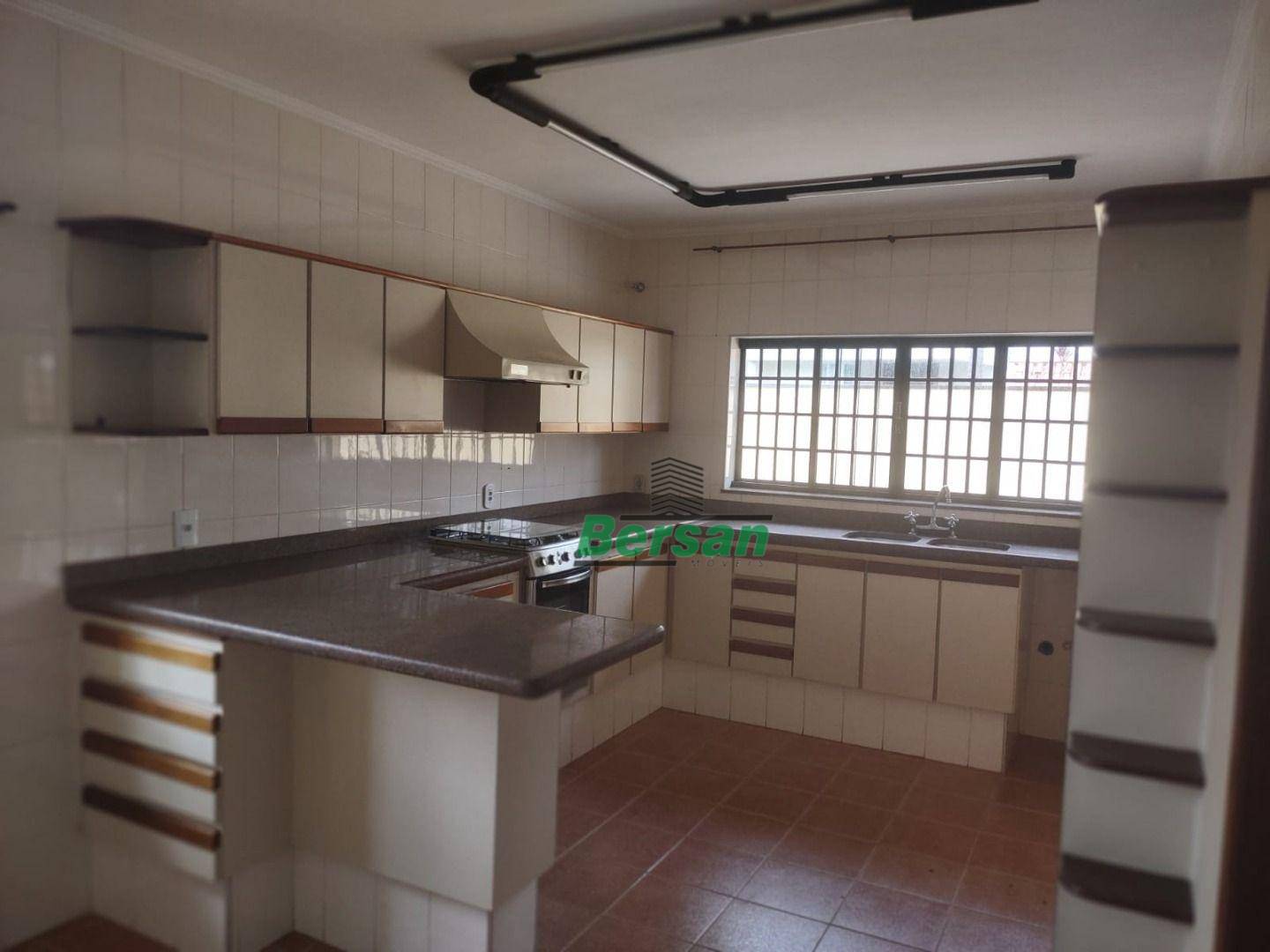 Casa de Condomínio à venda e aluguel com 3 quartos, 286m² - Foto 23