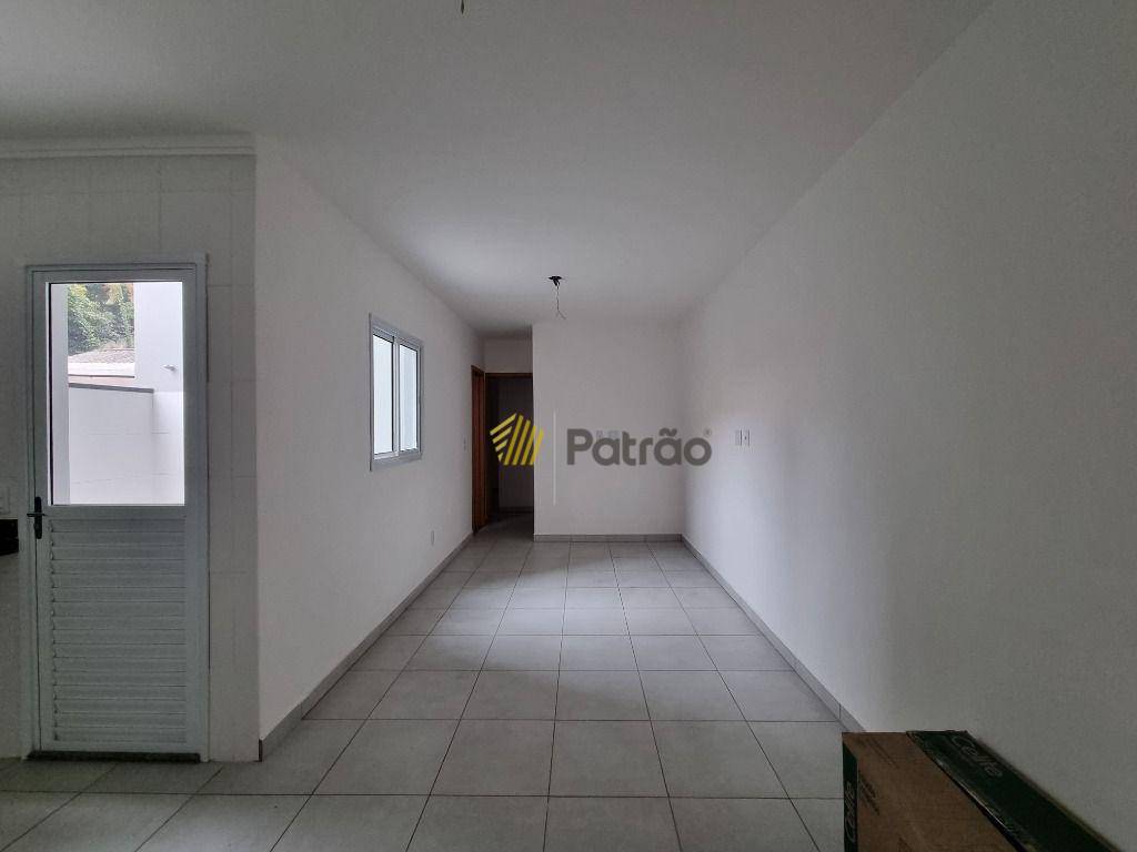 Apartamento à venda com 2 quartos, 60m² - Foto 2