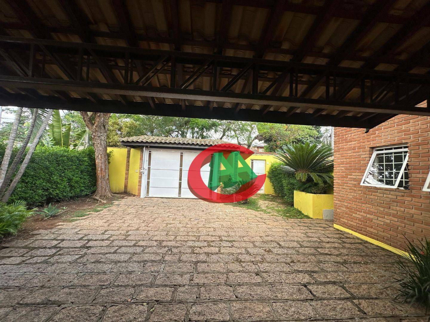 Chácara à venda e aluguel com 4 quartos, 242m² - Foto 3