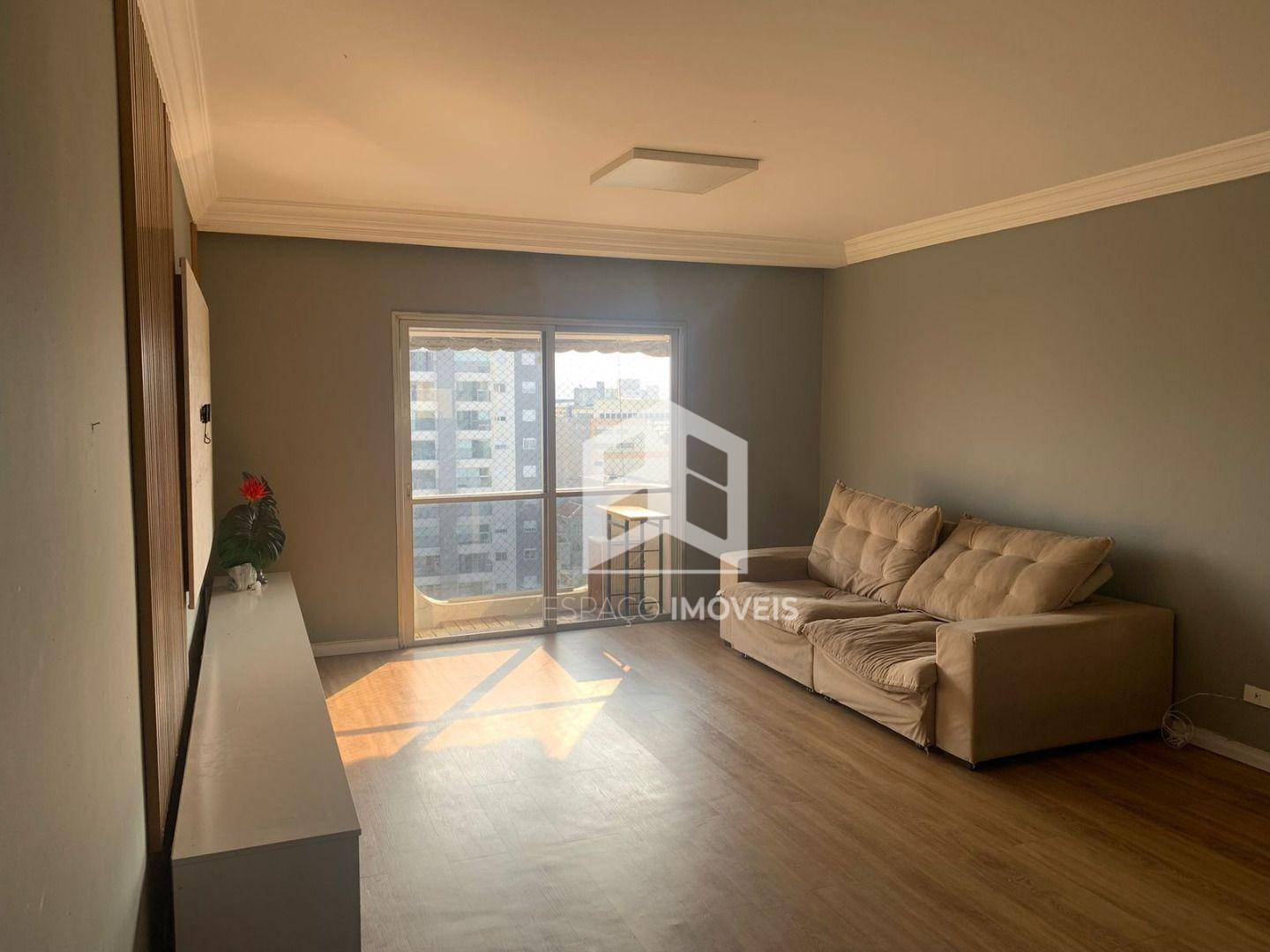 Apartamento à venda com 3 quartos, 120m² - Foto 1