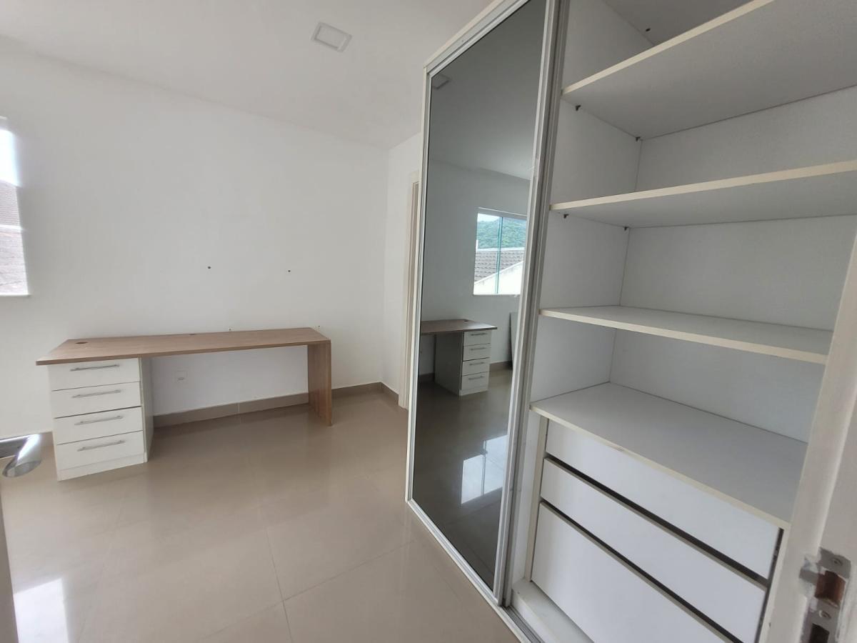 Casa de Condomínio à venda com 4 quartos, 370m² - Foto 23