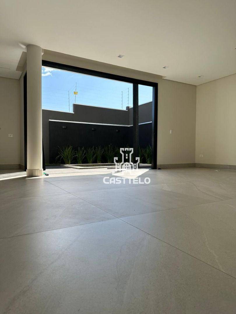 Casa de Condomínio à venda com 3 quartos, 231m² - Foto 3