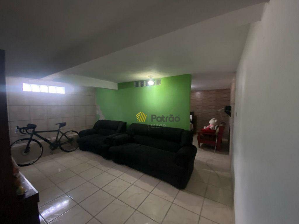 Sobrado à venda com 5 quartos, 205m² - Foto 13