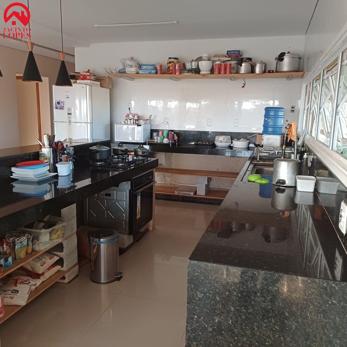 Chácara à venda com 3 quartos, 300m² - Foto 17