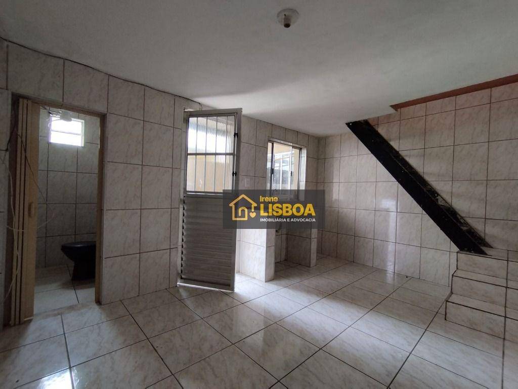 Casa para alugar com 1 quarto, 39m² - Foto 8