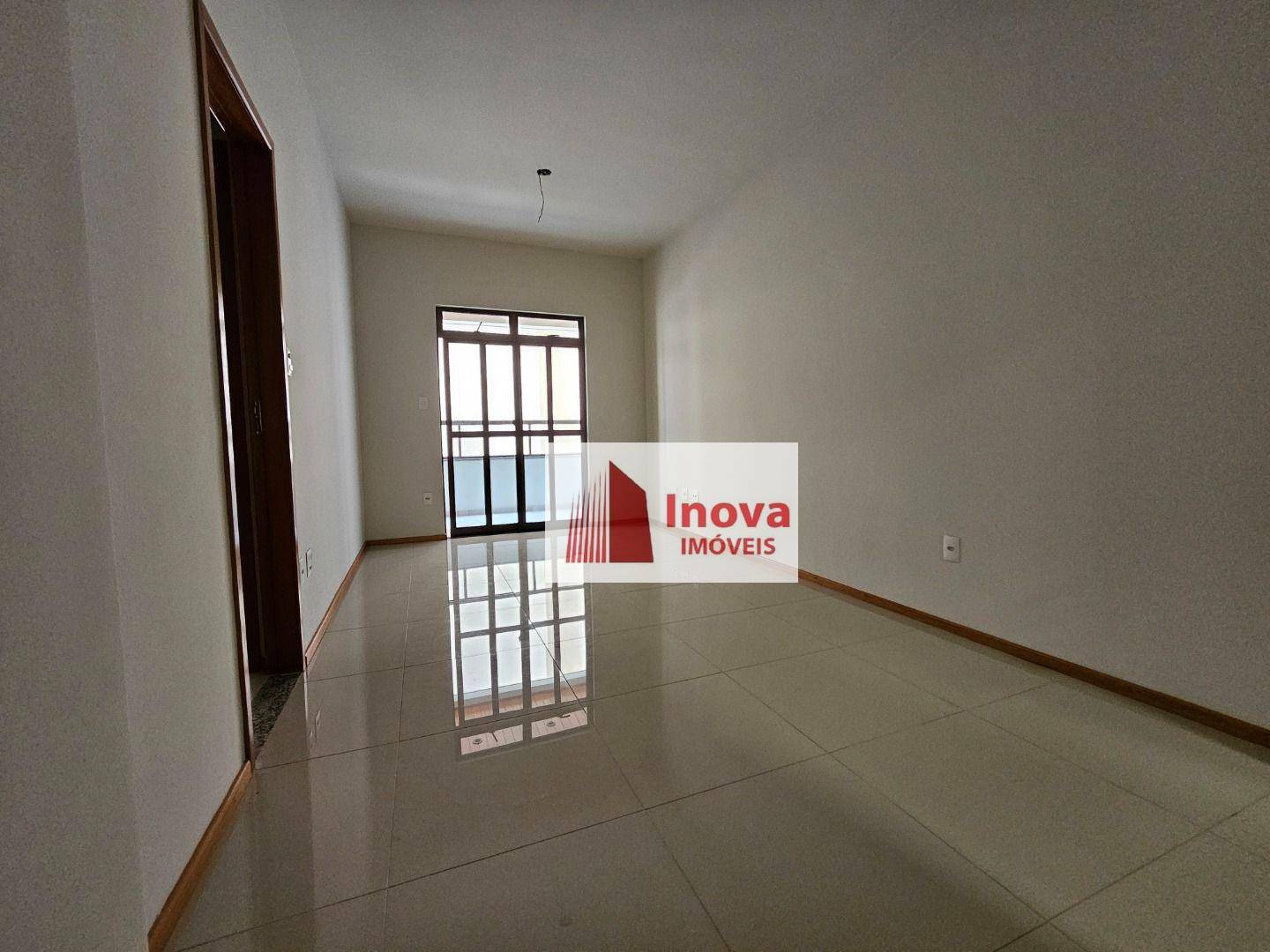 Apartamento à venda com 2 quartos, 80m² - Foto 5