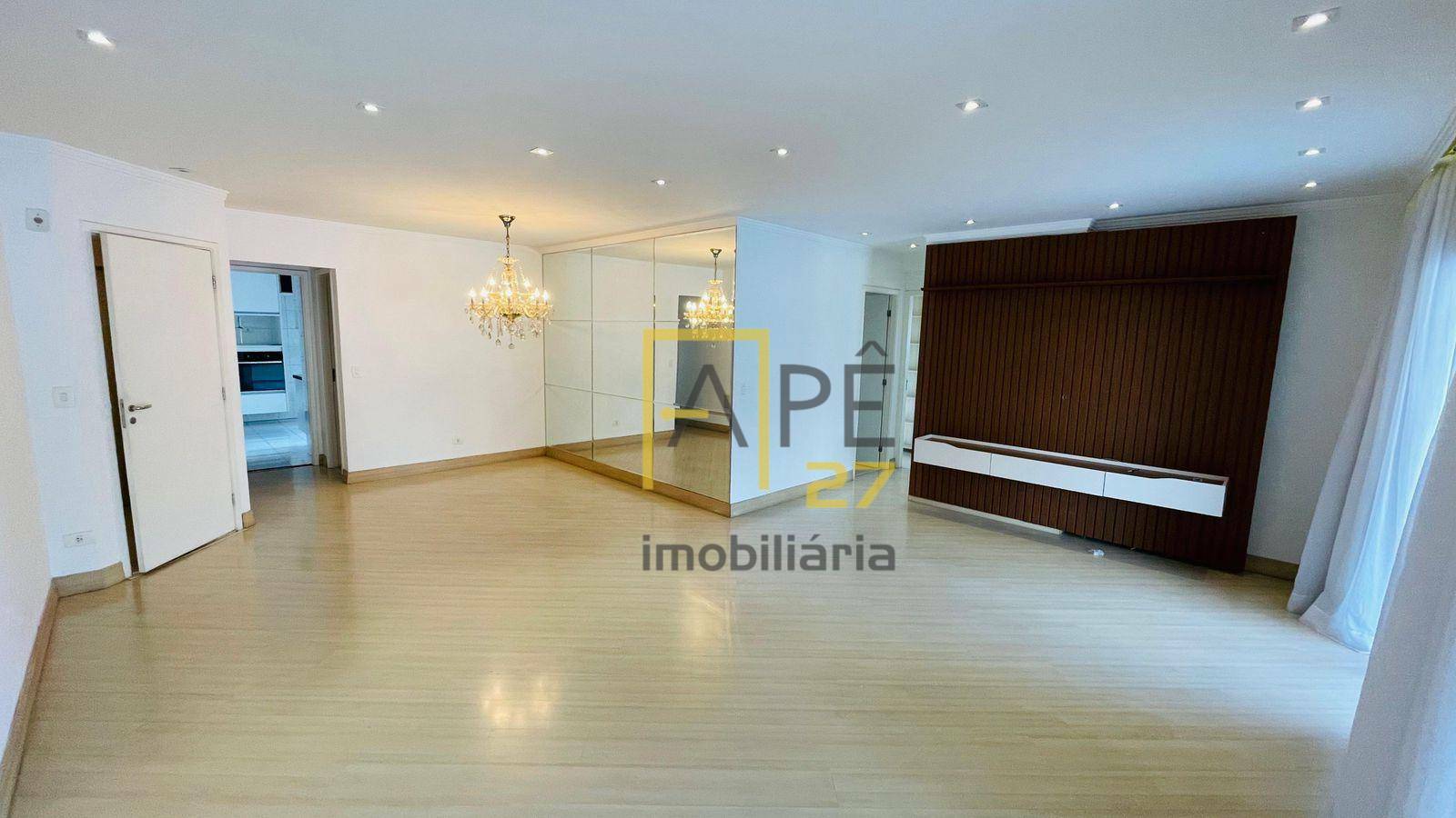 Apartamento para alugar com 3 quartos, 134m² - Foto 5