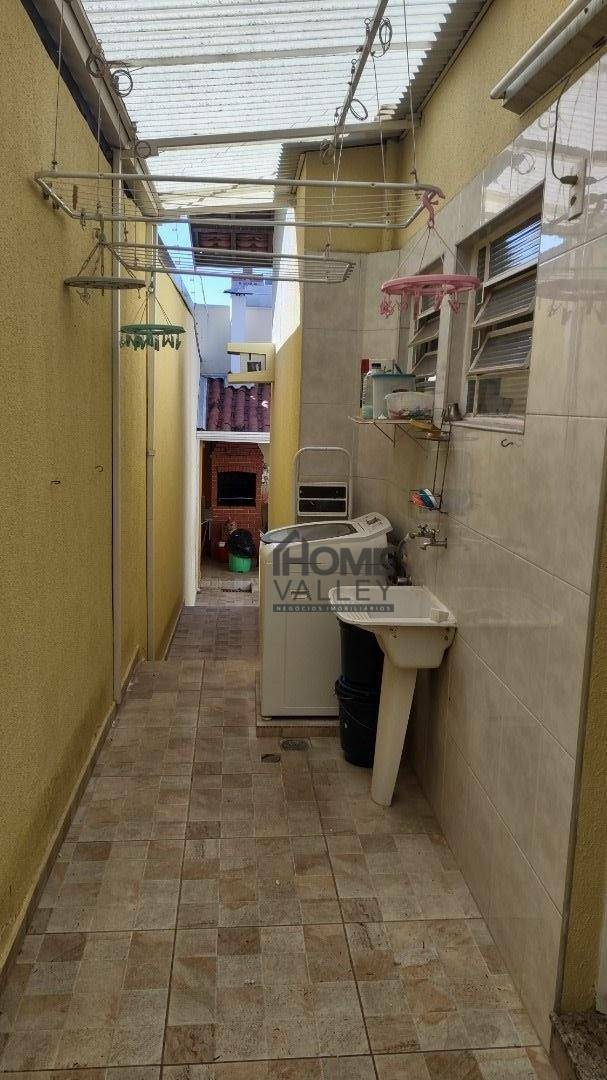 Casa à venda com 3 quartos, 126m² - Foto 13