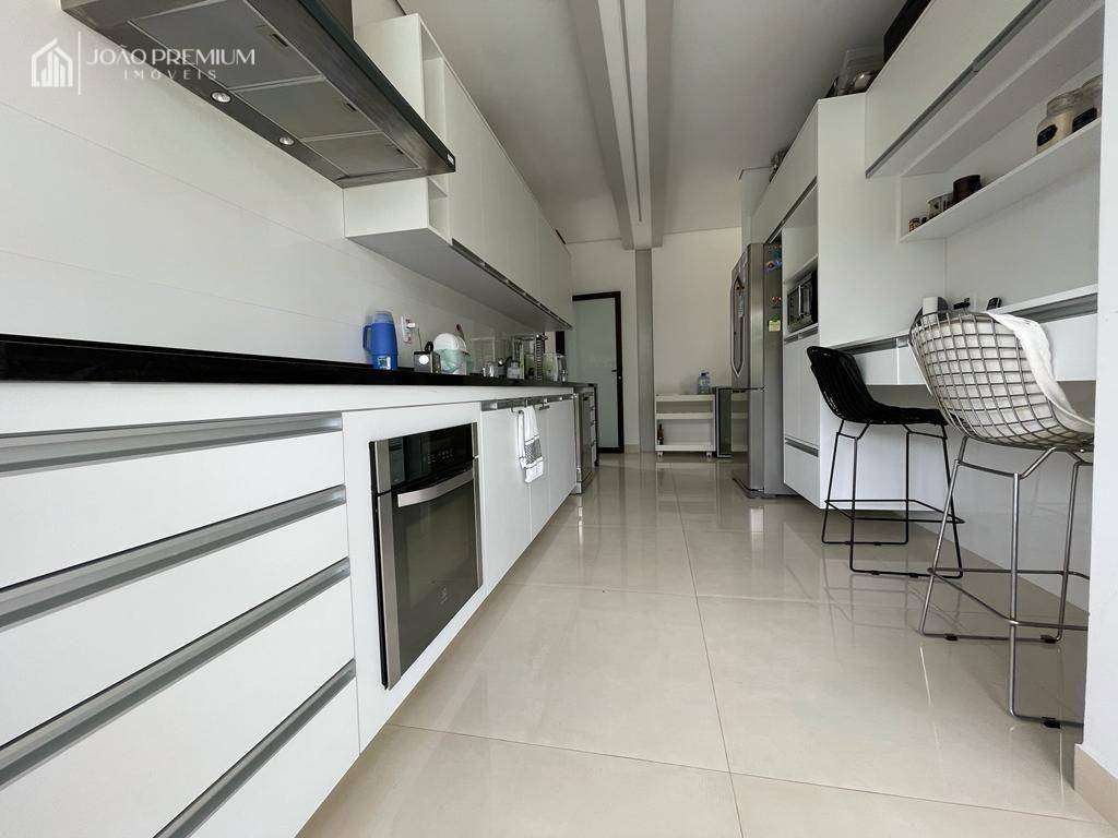 Sobrado à venda com 3 quartos, 380m² - Foto 19