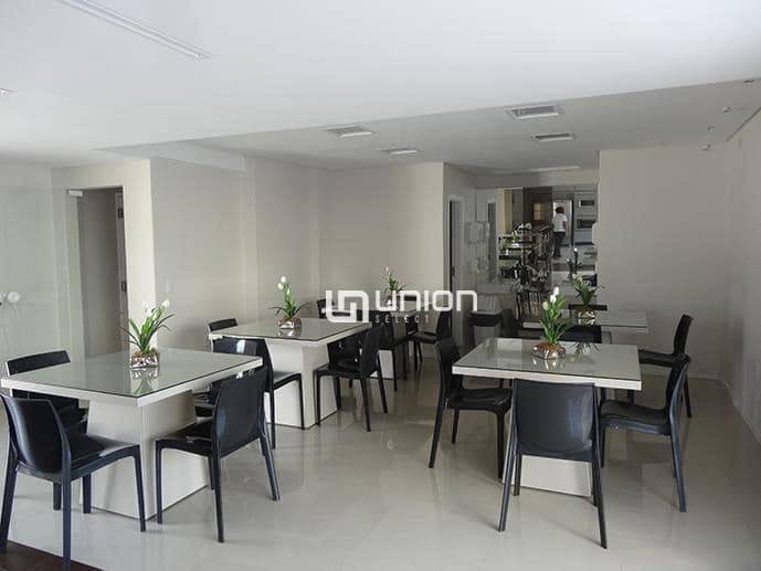 Apartamento à venda com 1 quarto, 45m² - Foto 17