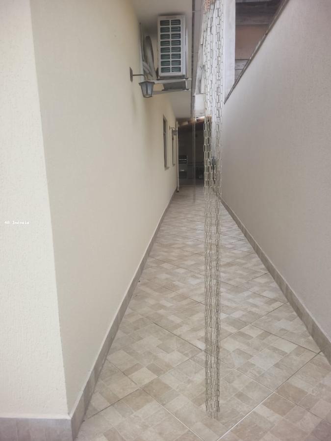 Casa à venda com 3 quartos, 324m² - Foto 23