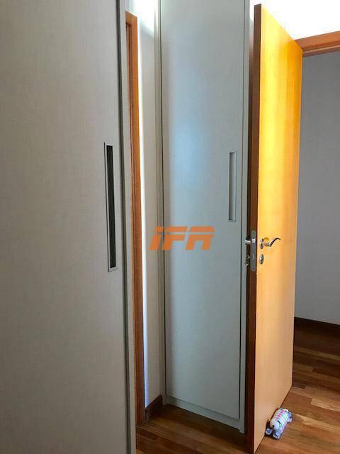 Apartamento à venda com 4 quartos, 134m² - Foto 14