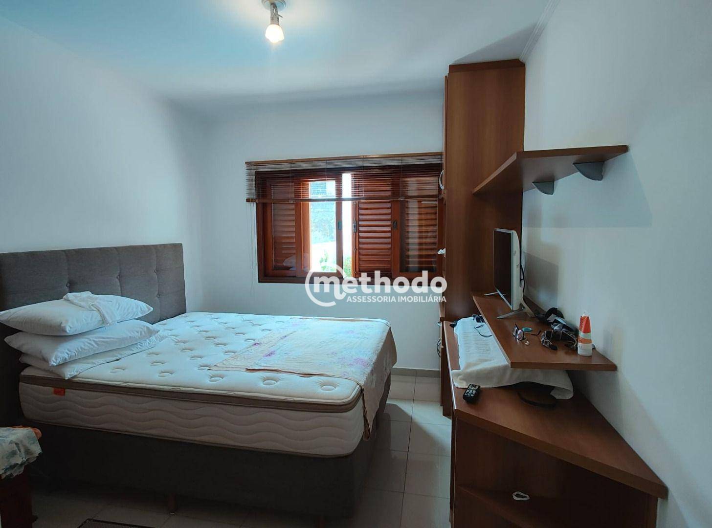 Casa à venda com 3 quartos, 200m² - Foto 14