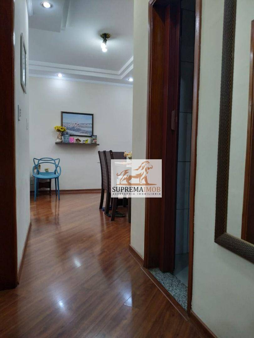 Apartamento à venda com 3 quartos, 75m² - Foto 4