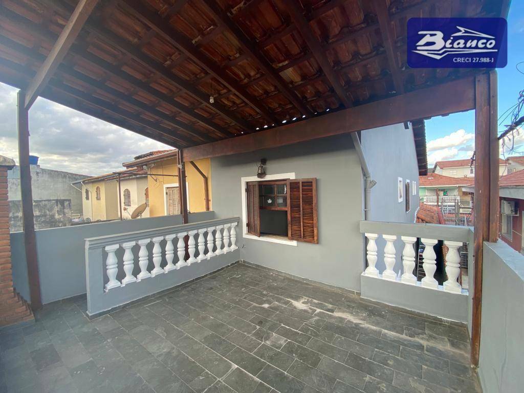 Sobrado à venda com 3 quartos, 180m² - Foto 4