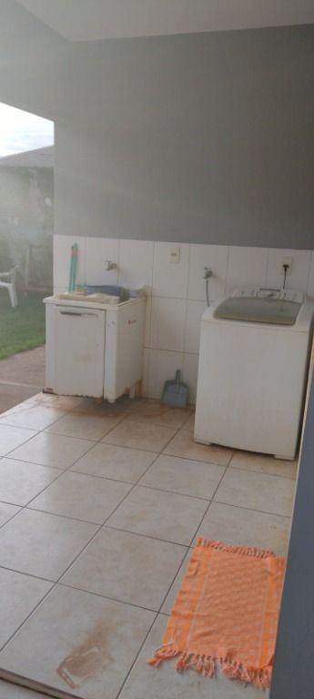 Casa à venda com 4 quartos, 130m² - Foto 16