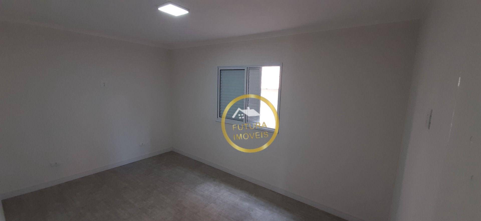 Casa à venda com 3 quartos, 215m² - Foto 5