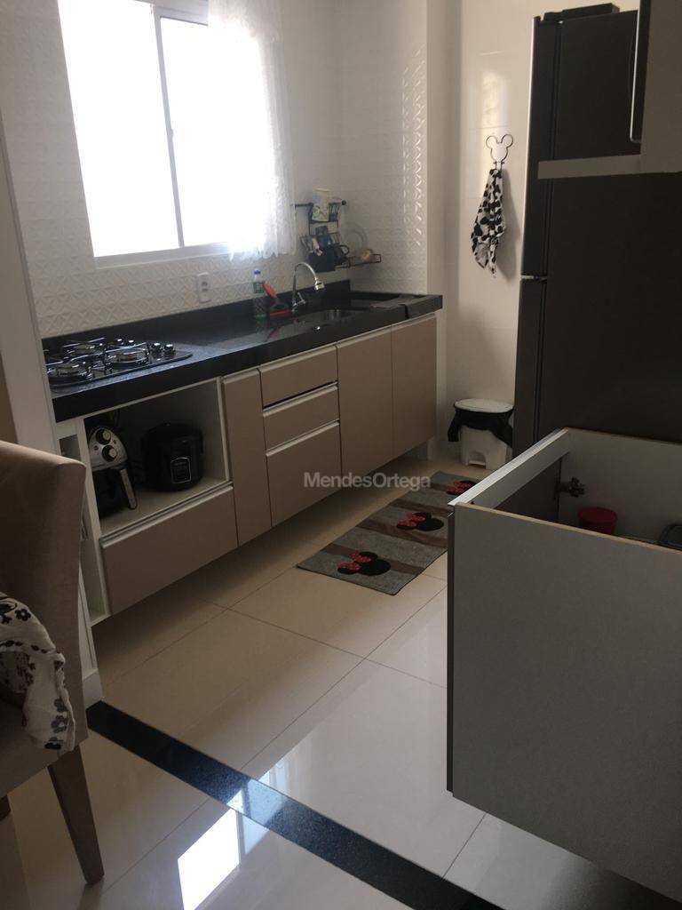 Apartamento à venda com 2 quartos, 49m² - Foto 8