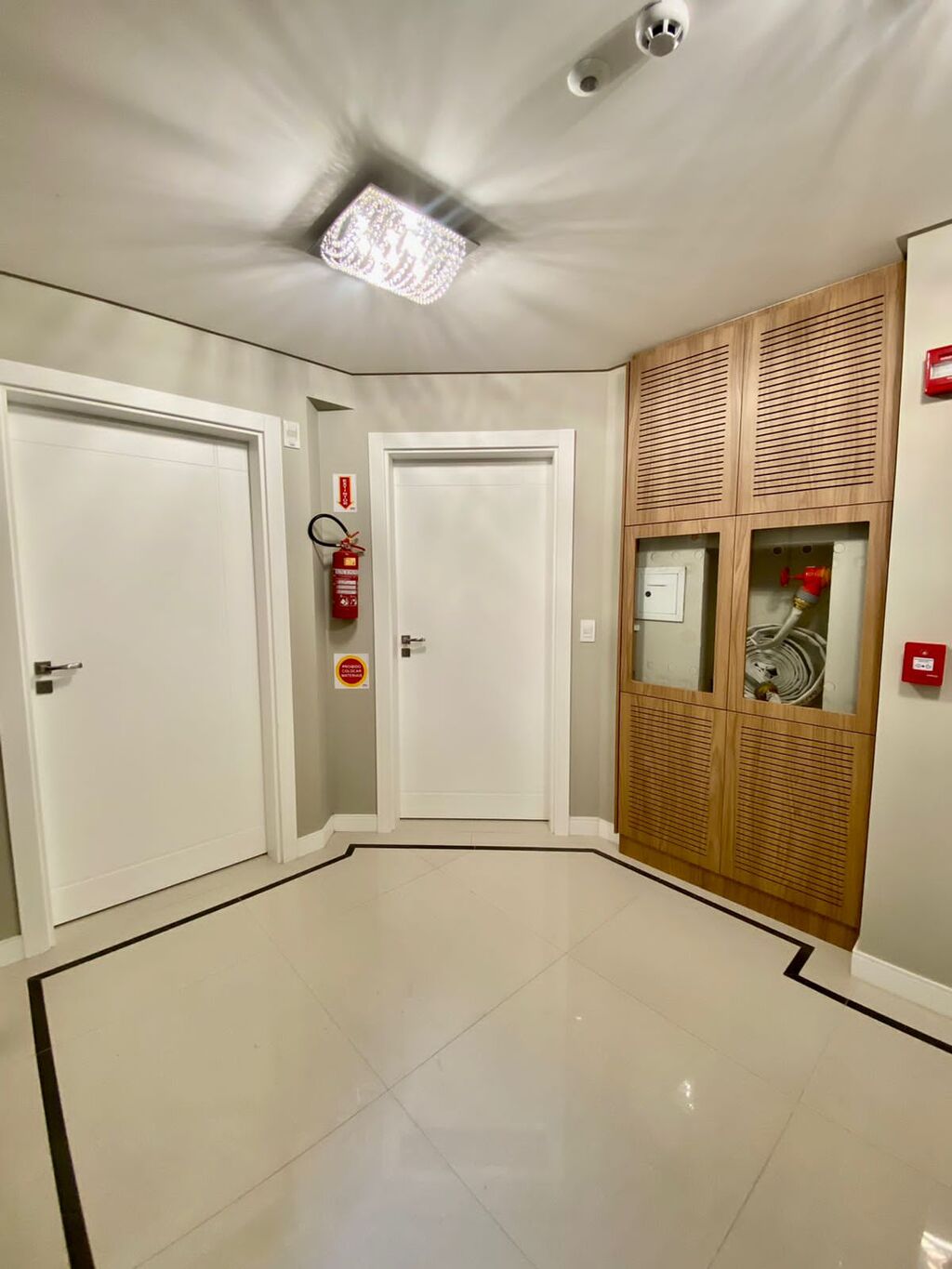 Apartamento à venda com 3 quartos, 14107m² - Foto 7