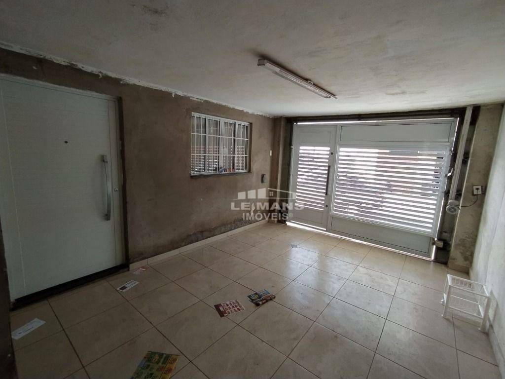 Casa à venda com 3 quartos, 148m² - Foto 3