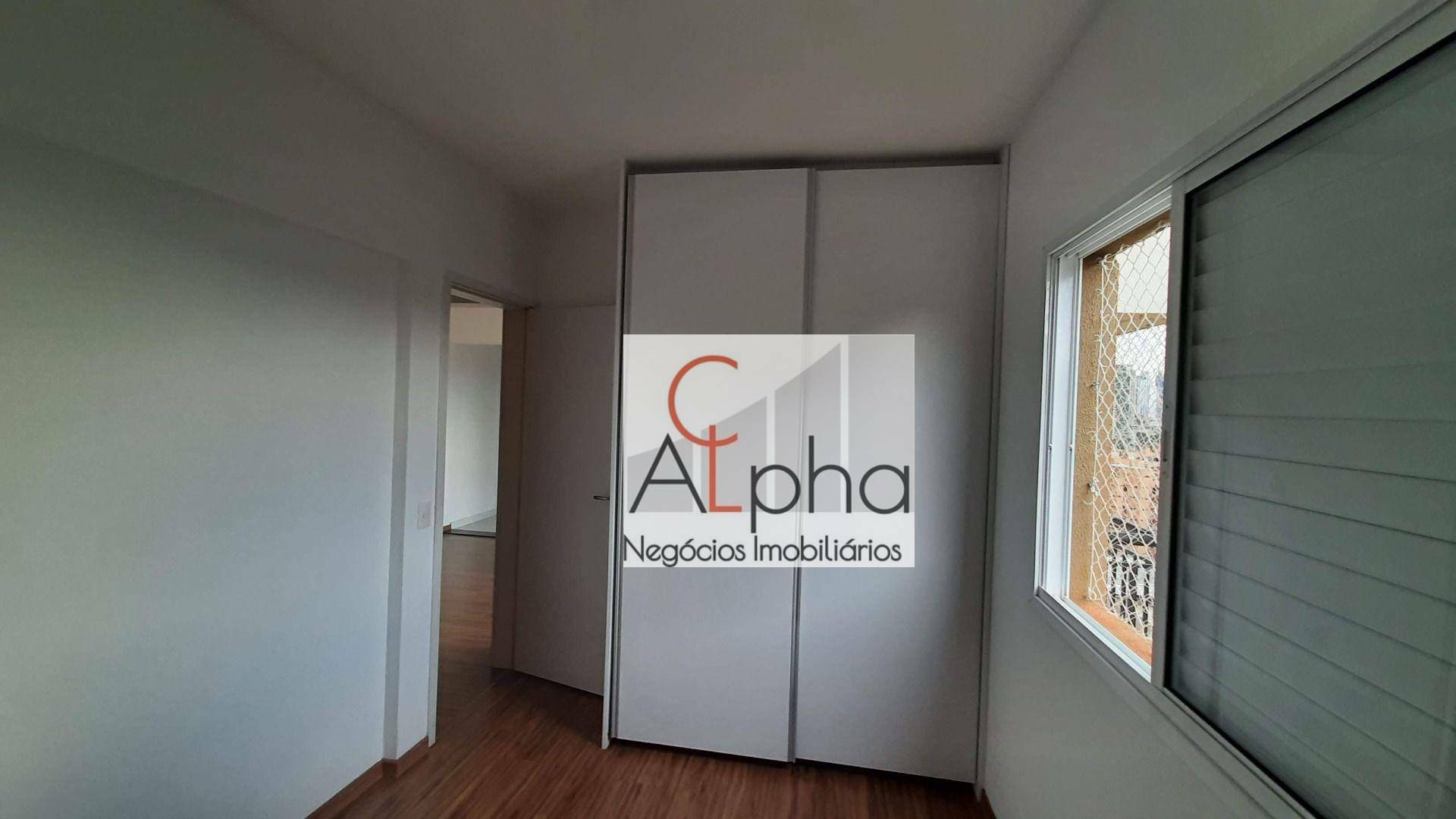 Apartamento para alugar com 2 quartos, 64m² - Foto 12