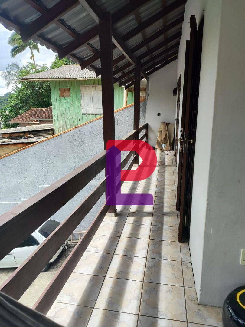 Casa à venda com 4 quartos, 160m² - Foto 15