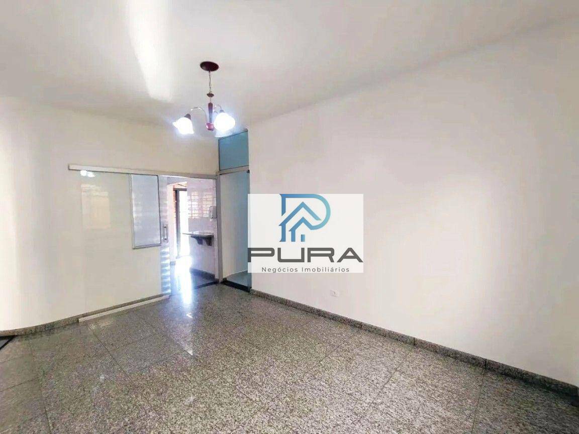 Casa para alugar com 3 quartos, 232m² - Foto 8