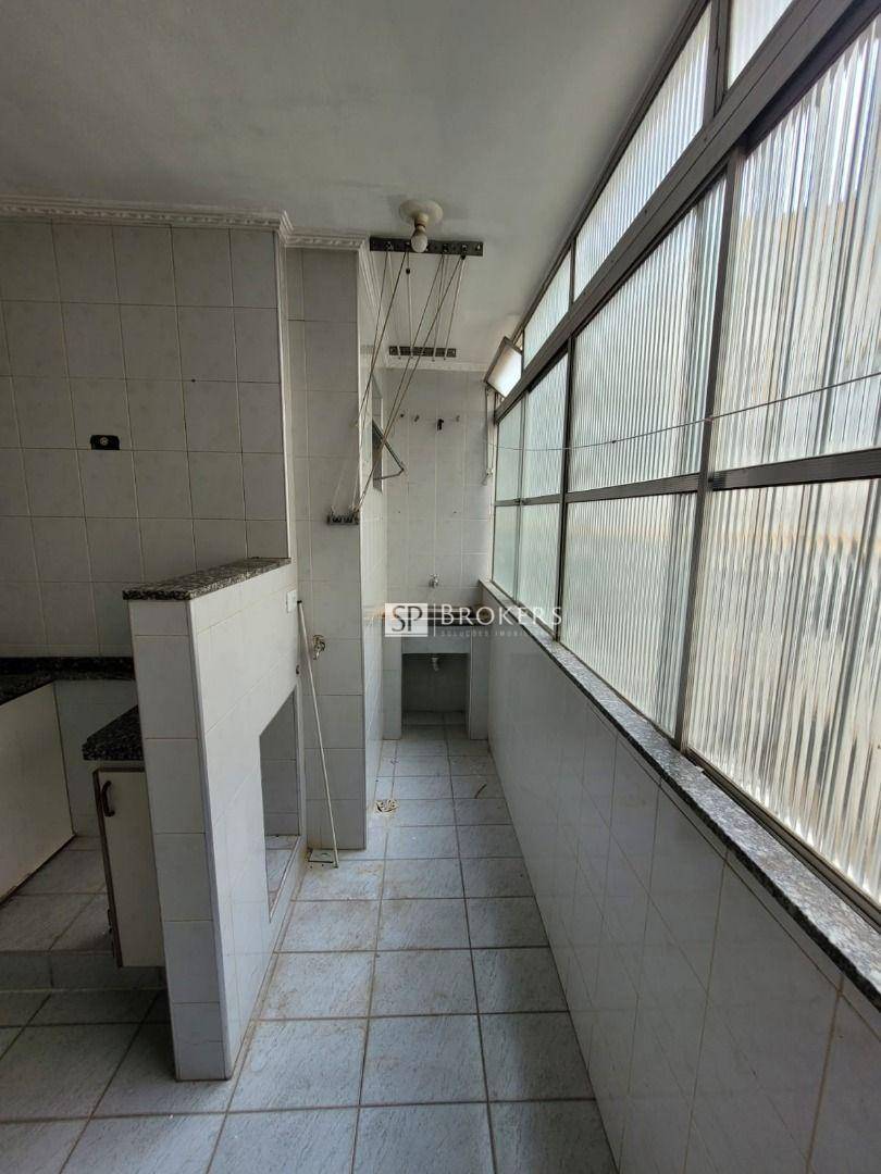 Apartamento à venda com 2 quartos, 63m² - Foto 8