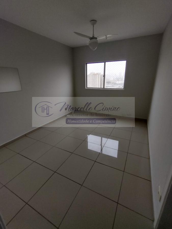 Apartamento à venda com 1 quarto, 45m² - Foto 4