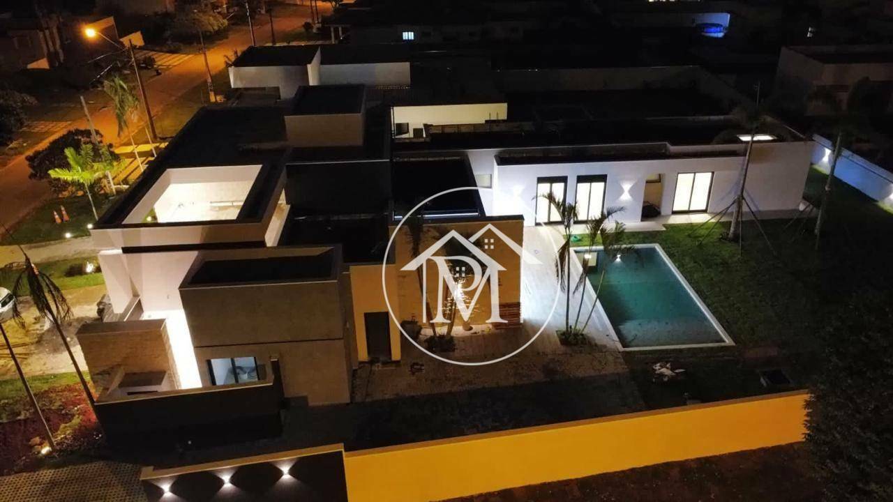 Casa de Condomínio à venda com 3 quartos, 305m² - Foto 2