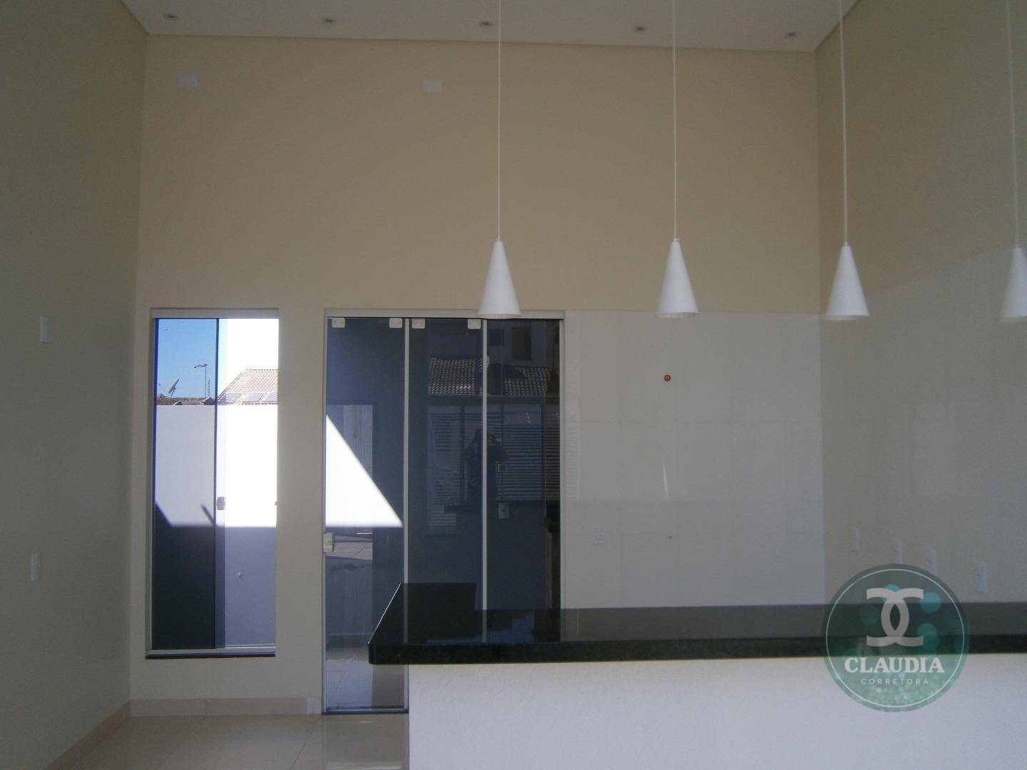 Casa à venda com 2 quartos, 70m² - Foto 14