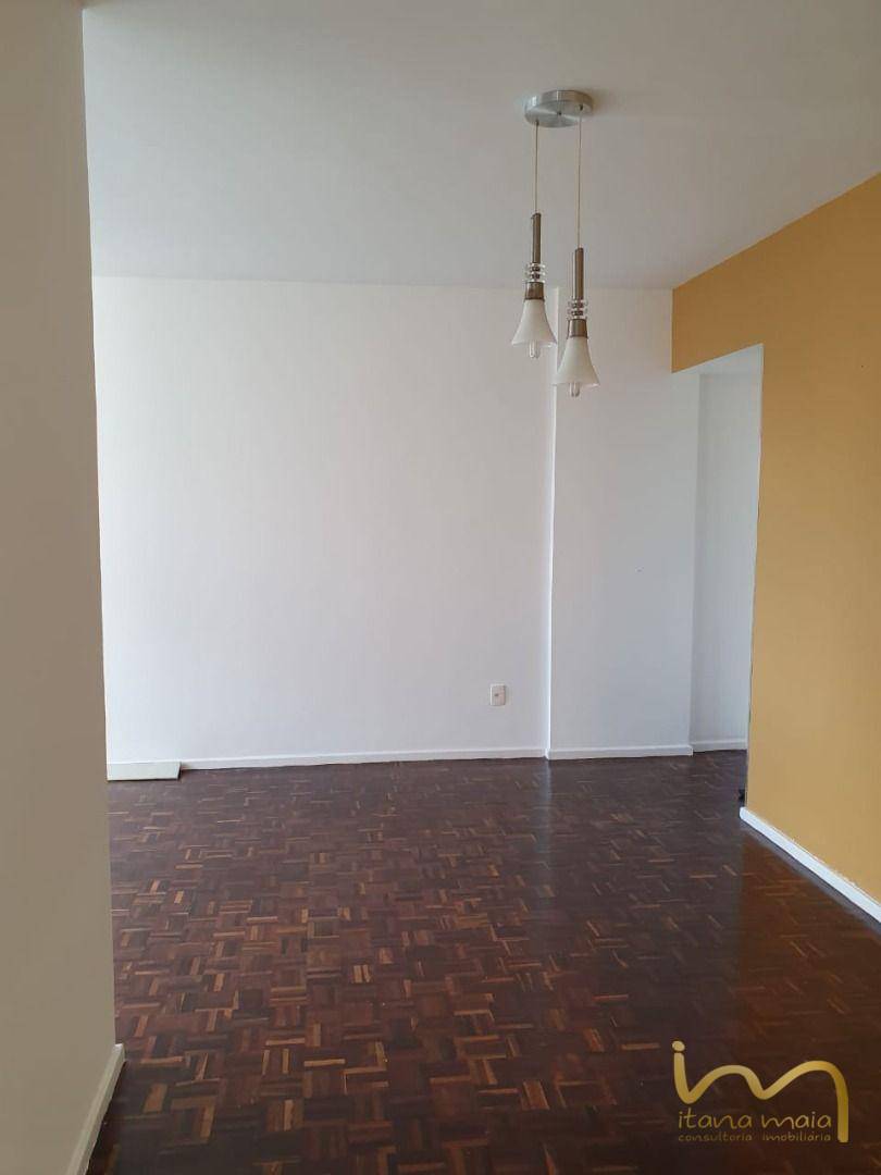 Apartamento à venda com 2 quartos, 137m² - Foto 2