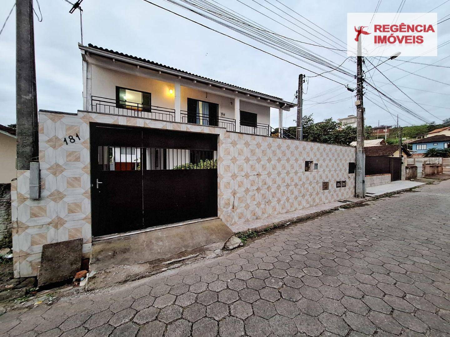 Casa à venda com 8 quartos, 366m² - Foto 22