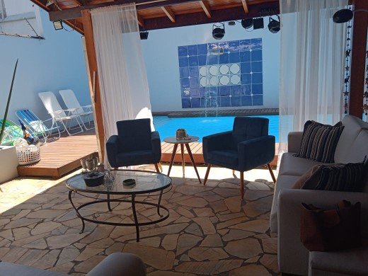Casa à venda com 4 quartos, 70m² - Foto 5