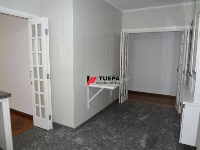 Apartamento à venda com 4 quartos, 211m² - Foto 13