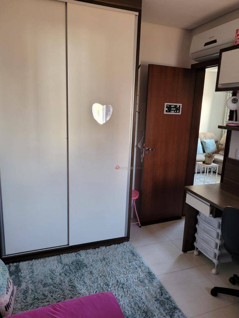 Apartamento à venda com 2 quartos, 70m² - Foto 19