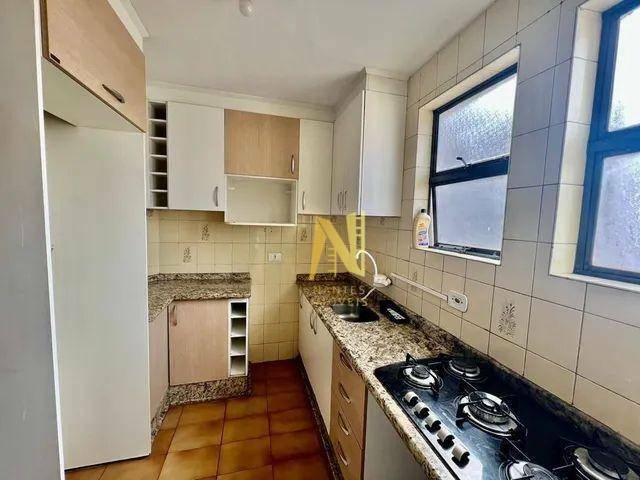 Apartamento à venda com 2 quartos, 71m² - Foto 2