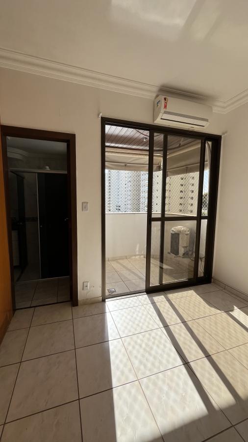 Apartamento à venda com 3 quartos, 143m² - Foto 7