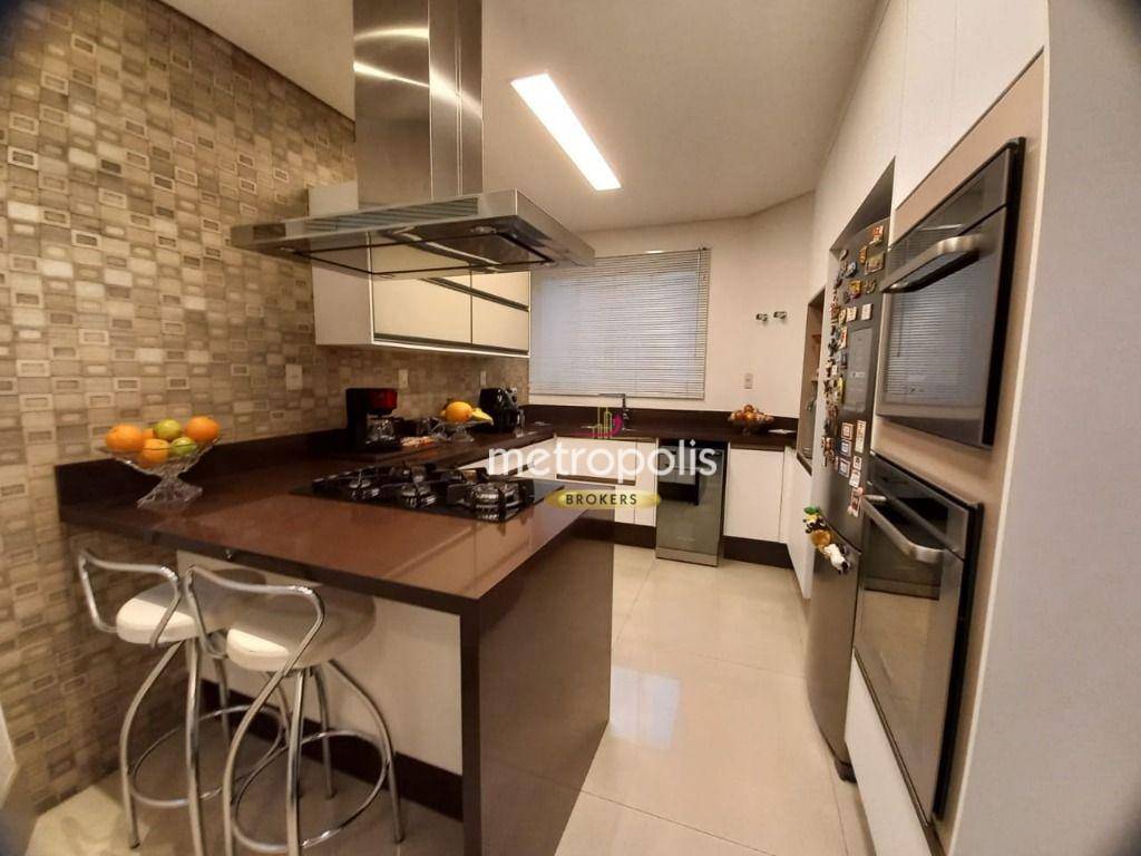 Sobrado à venda com 4 quartos, 354m² - Foto 11