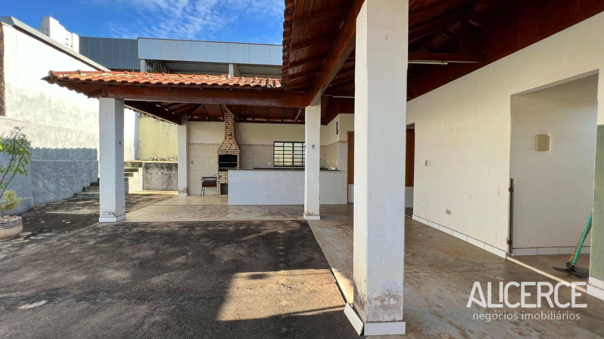 Casa à venda com 3 quartos, 264m² - Foto 38