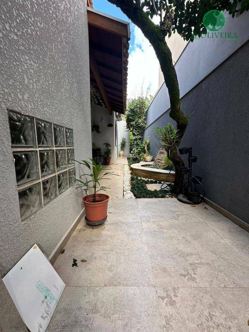 Casa de Condomínio à venda com 3 quartos, 267m² - Foto 30