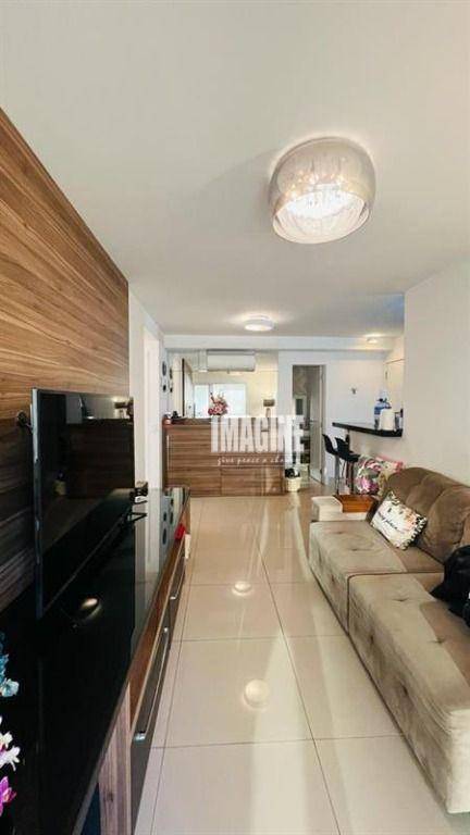 Apartamento à venda com 2 quartos, 113m² - Foto 2