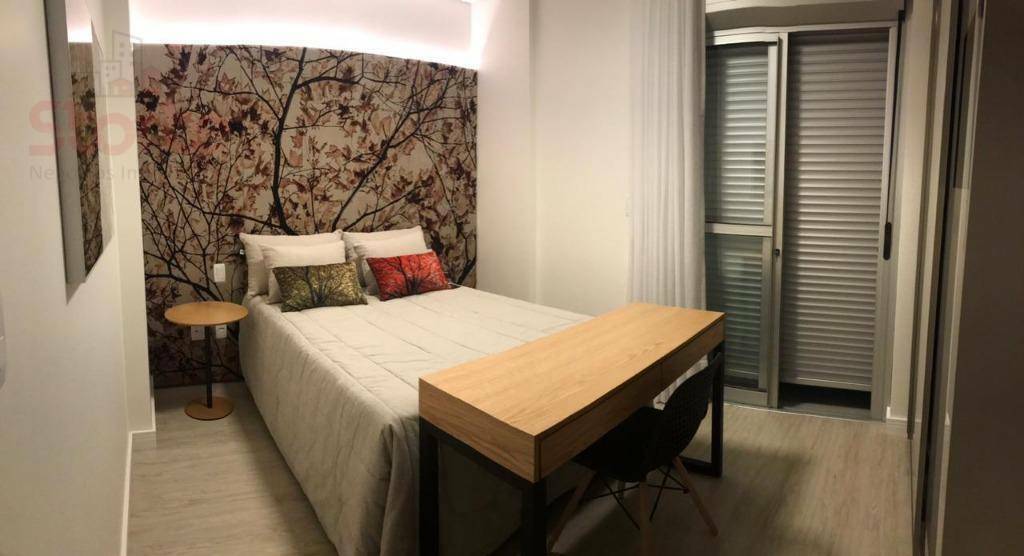 Apartamento à venda com 4 quartos, 216m² - Foto 7