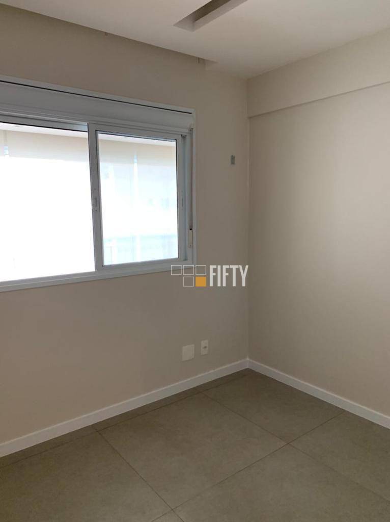 Apartamento à venda com 2 quartos, 79m² - Foto 20